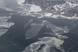 Lake ice at Pointe-Claire